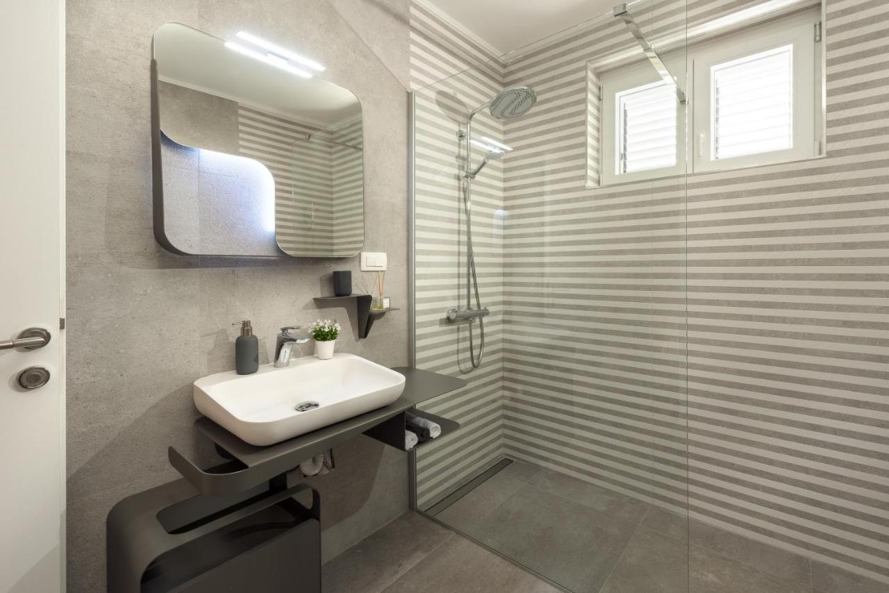 Villa Roko- The Spacious Luxury Trogir Eksteriør bilde